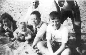 photograph: Jen, Neil, Mac, Gordon behind, Derry