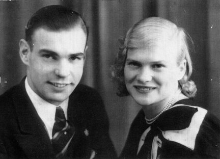 Frederic James Domville (b 1911) and his wife Ruth