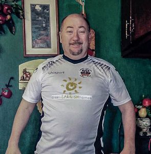 Thomas S Dunville and the Lisburn Distillery Football Club shirt